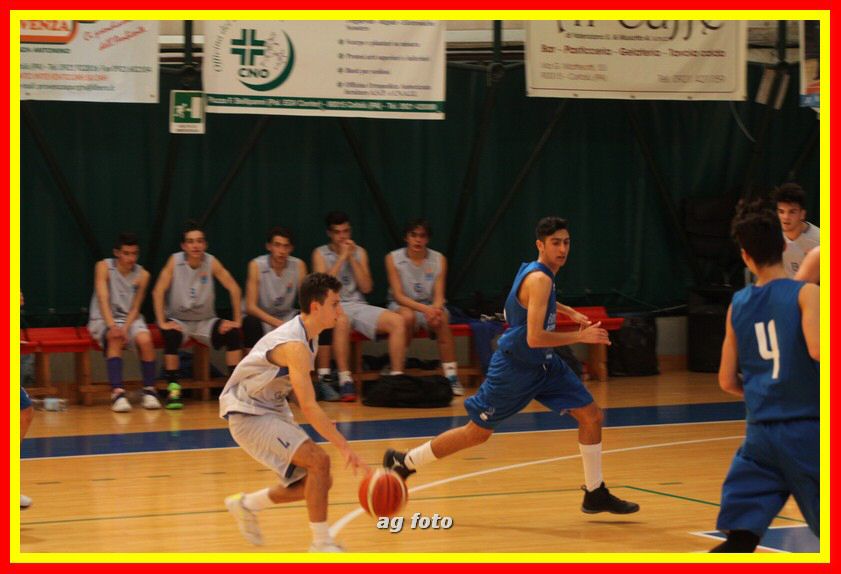 170407 basketU16 120_tn.jpg
